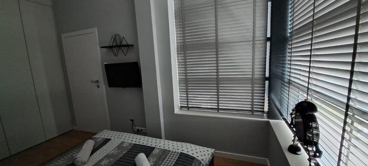 Loft Apartment " Amadeus " Tymienieckiego 25D Лодз Екстериор снимка